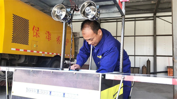 保津高速上的“發(fā)明家”——河北交投集團保津高速康建的機械創(chuàng)新故事